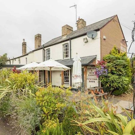 Cambridge 3 Bedroom Flat With Private Parking Exteriör bild