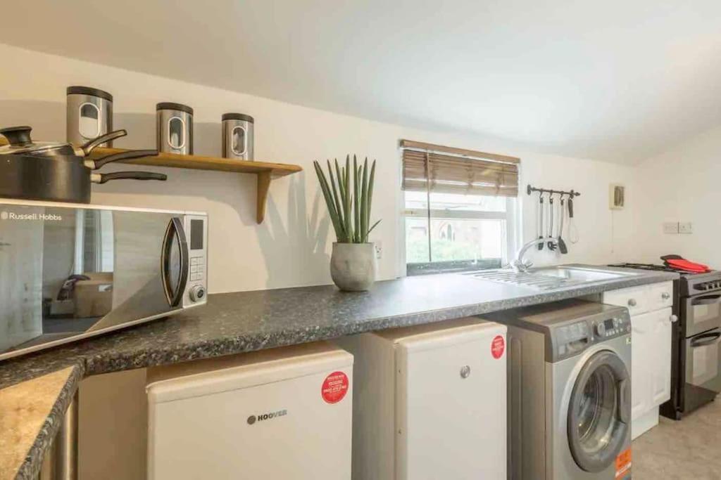 Cambridge 3 Bedroom Flat With Private Parking Exteriör bild